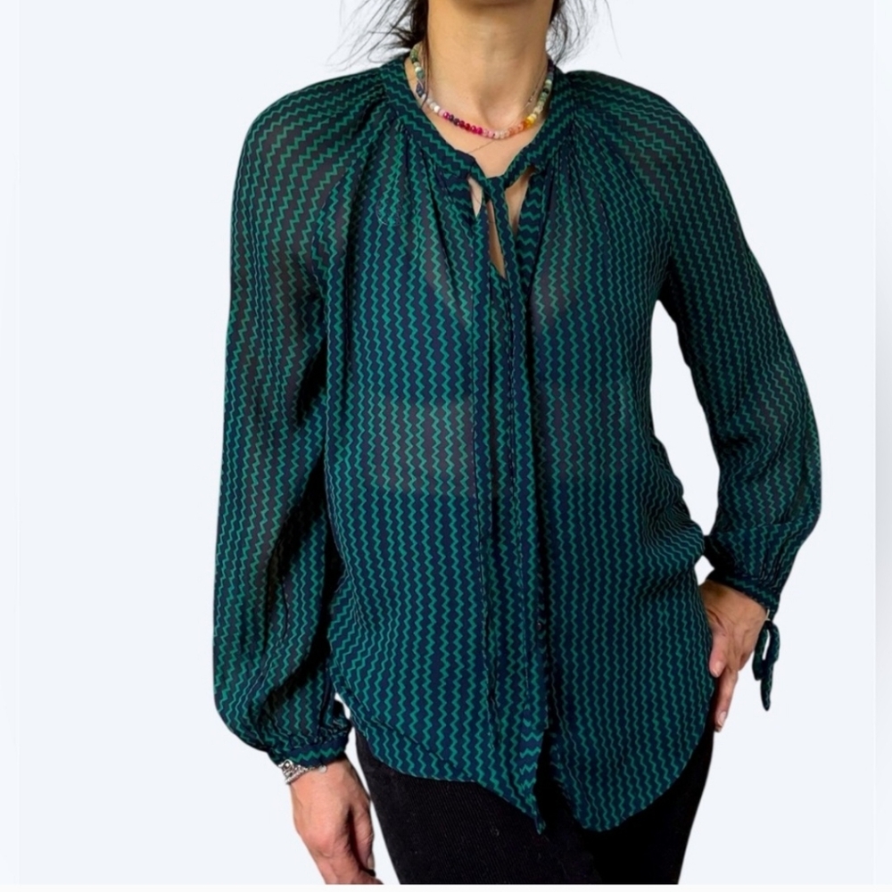 Anthropologie Boho Green Printed Blouse Long Sleeve Flowy Shirt Size M